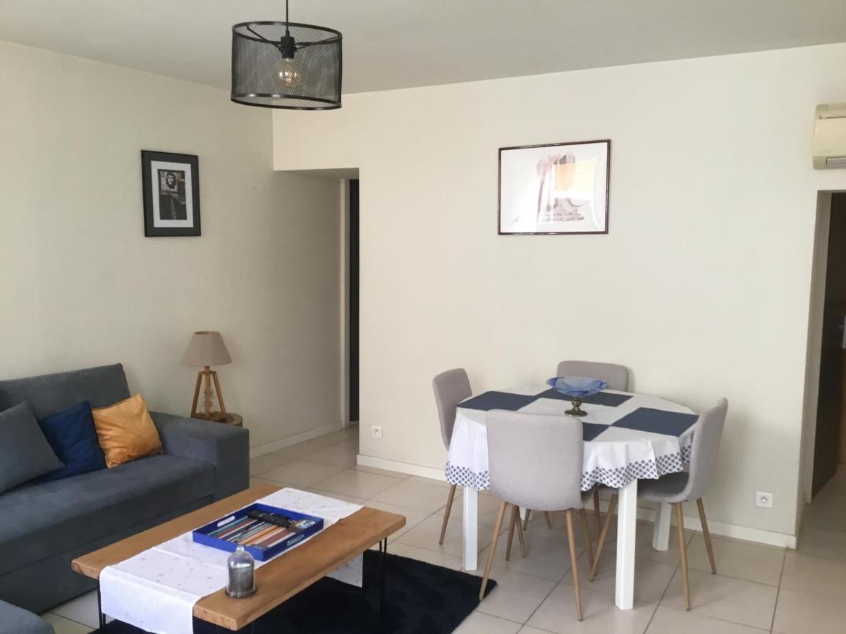 Plein Coeur Du Quartier Historique, Proche De Toutes Commodites, Bars, Restaurants, Port, Plage A 150m Grand F2 4 Couchages 58 M2 Climatise *