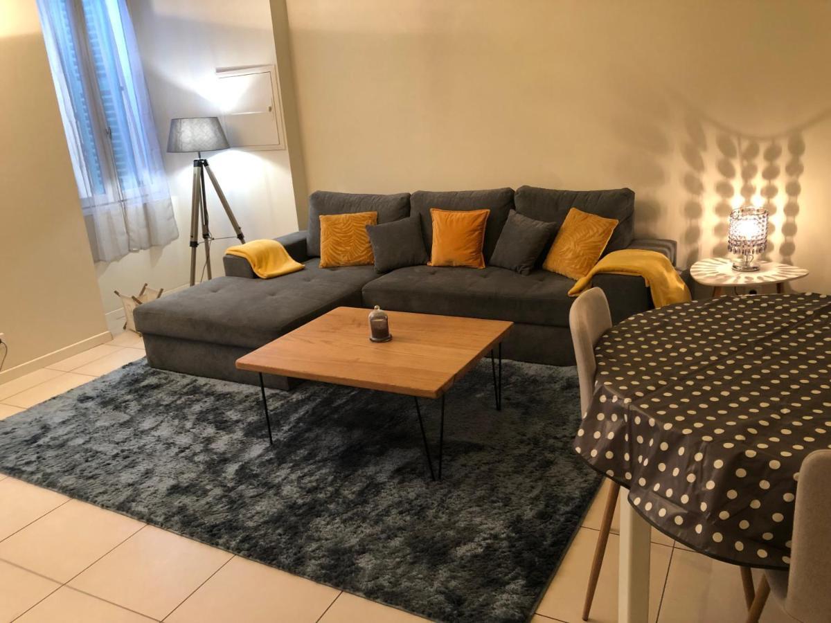 Appartement Quartier Historique Plein Coeur D Ajaccio Proche De Toutes Commodités Plage à 150m Grand F2 4 Couchages 56 M2